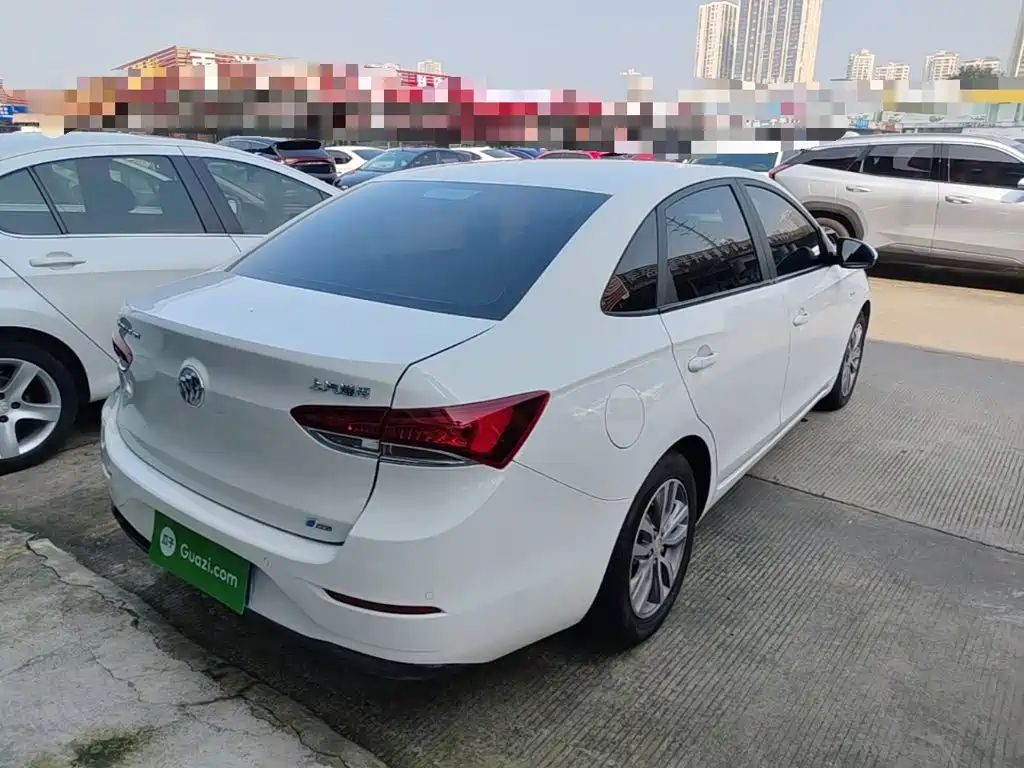 Buick Excelle — миниатюра 7