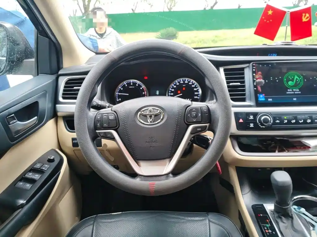 Toyota Highlander — миниатюра 11