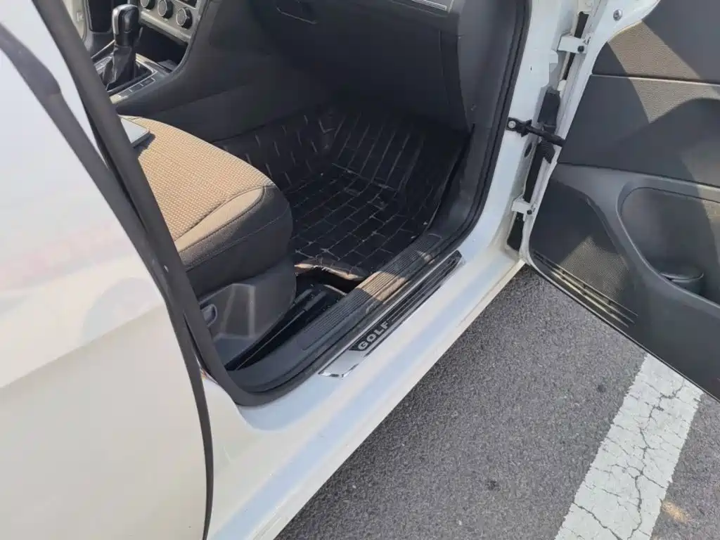 Volkswagen Golf — миниатюра 19