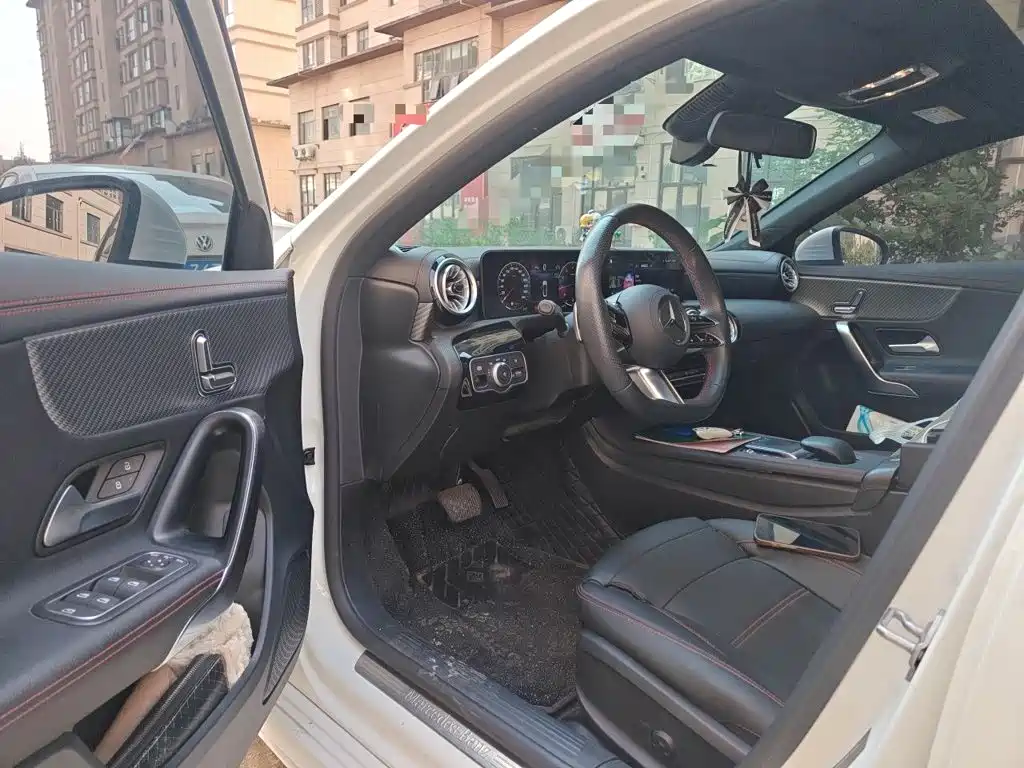 Mercedes-Benz A-Class — миниатюра 12