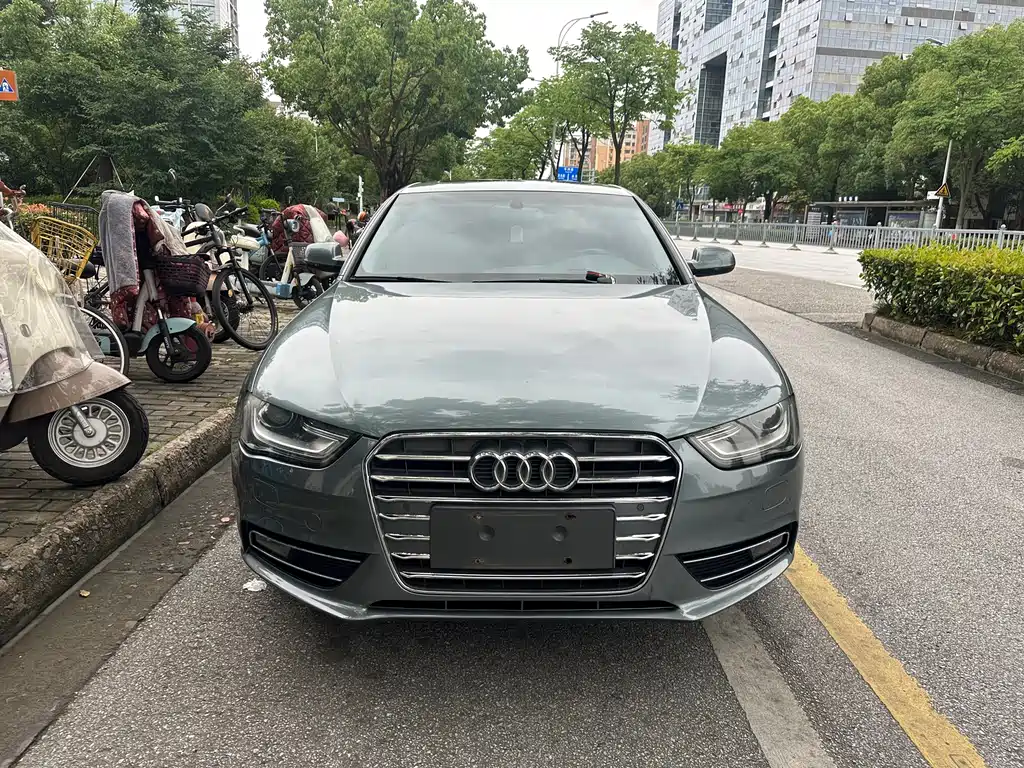 Audi A4L 2013 35 TFSI AT