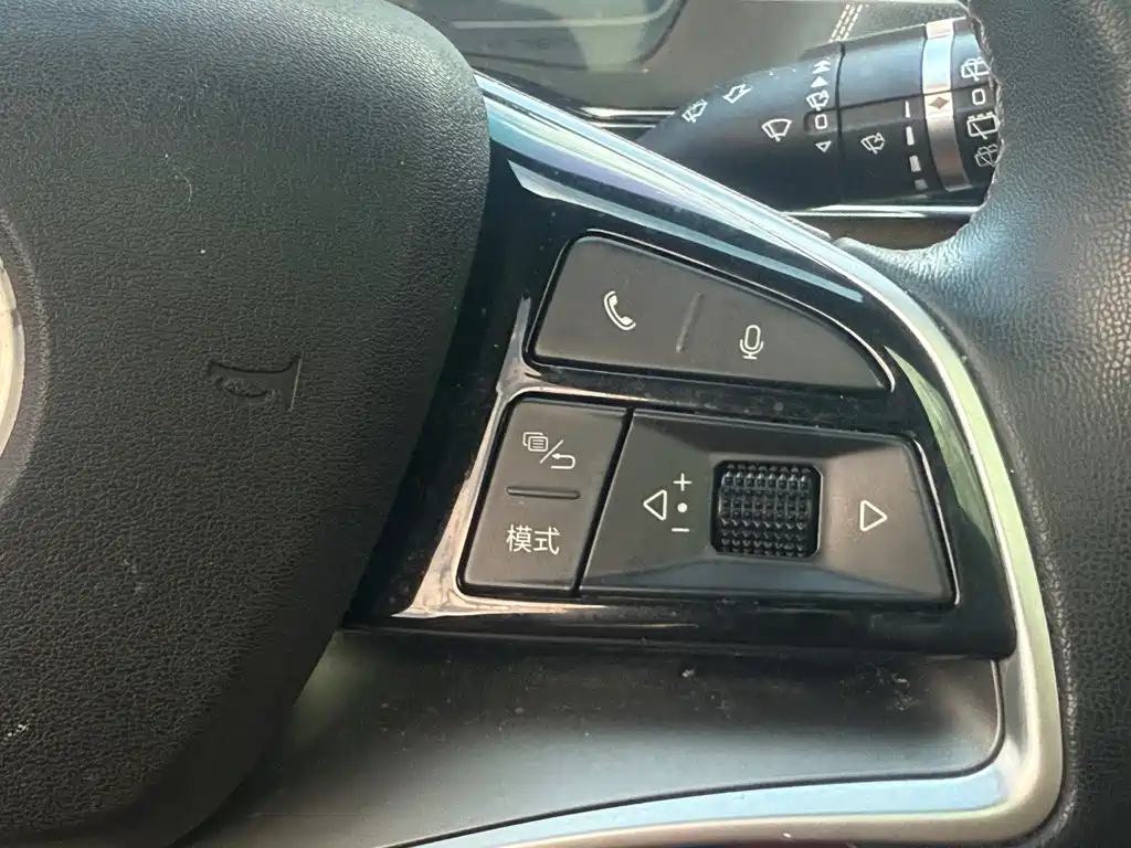 BYD Tang New Energy — миниатюра 16