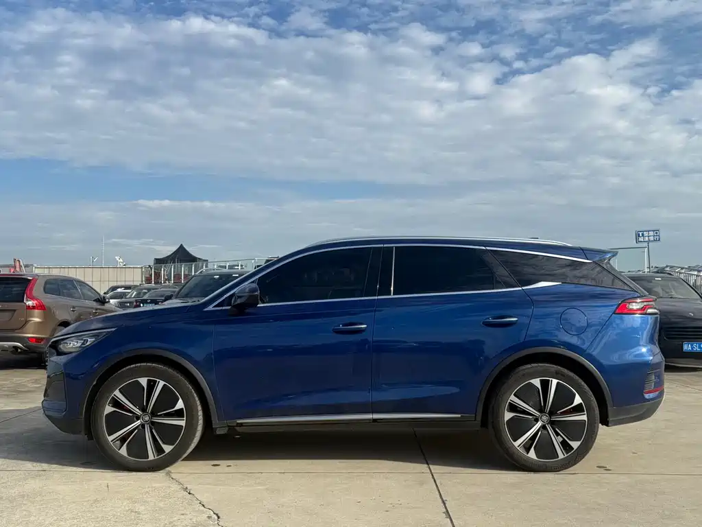 BYD Tang New Energy — миниатюра 4