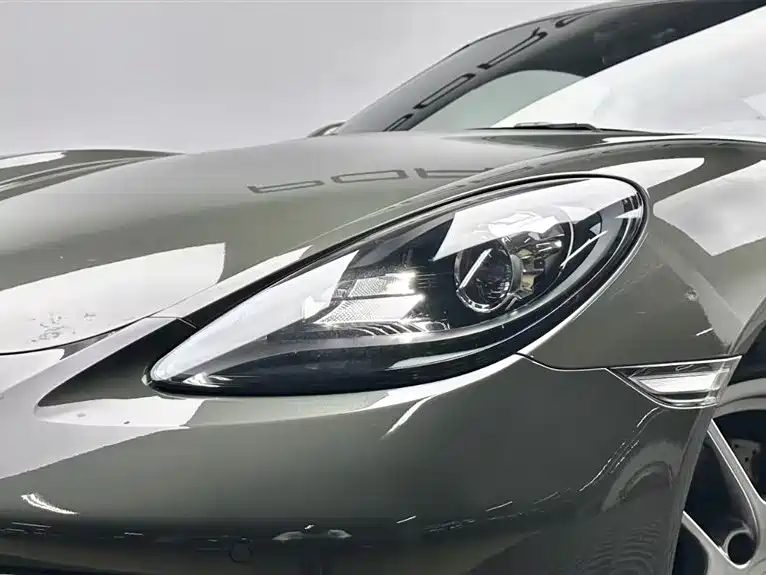 Porsche 718 2022 Cayman 2.0T