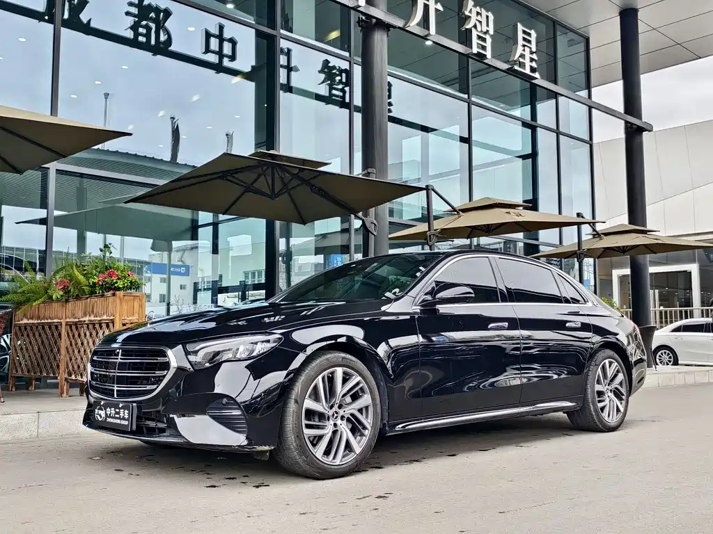 Mercedes-Benz E-Class 2024