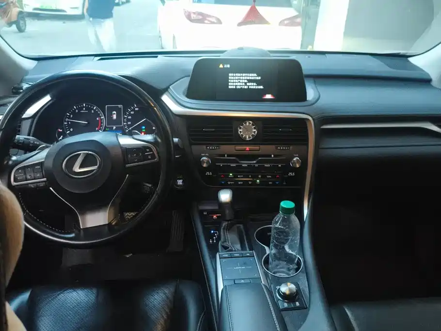 Lexus RX — миниатюра 12