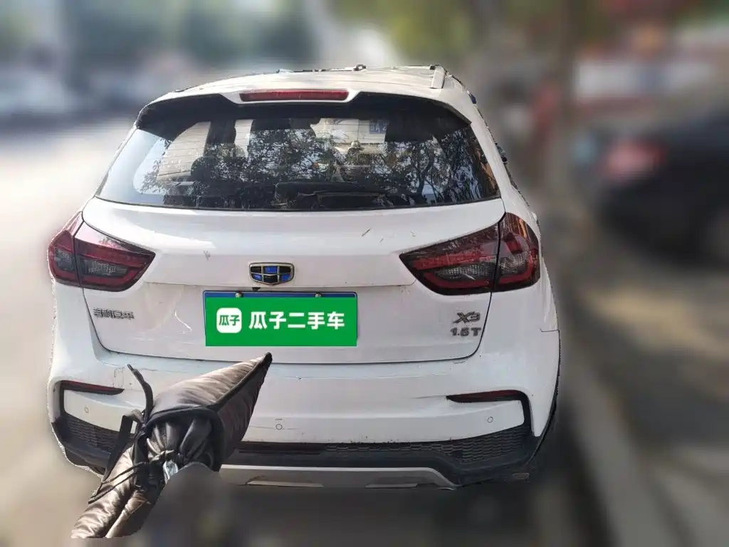 Geely Vision X3 — миниатюра 5