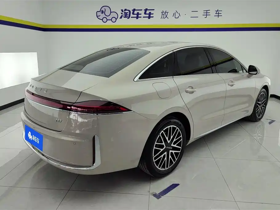 Roewe Wing Wai M7 DMH — миниатюра 3