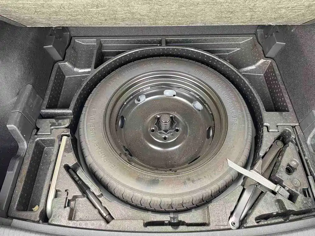 Volkswagen Tiguan L — миниатюра 13
