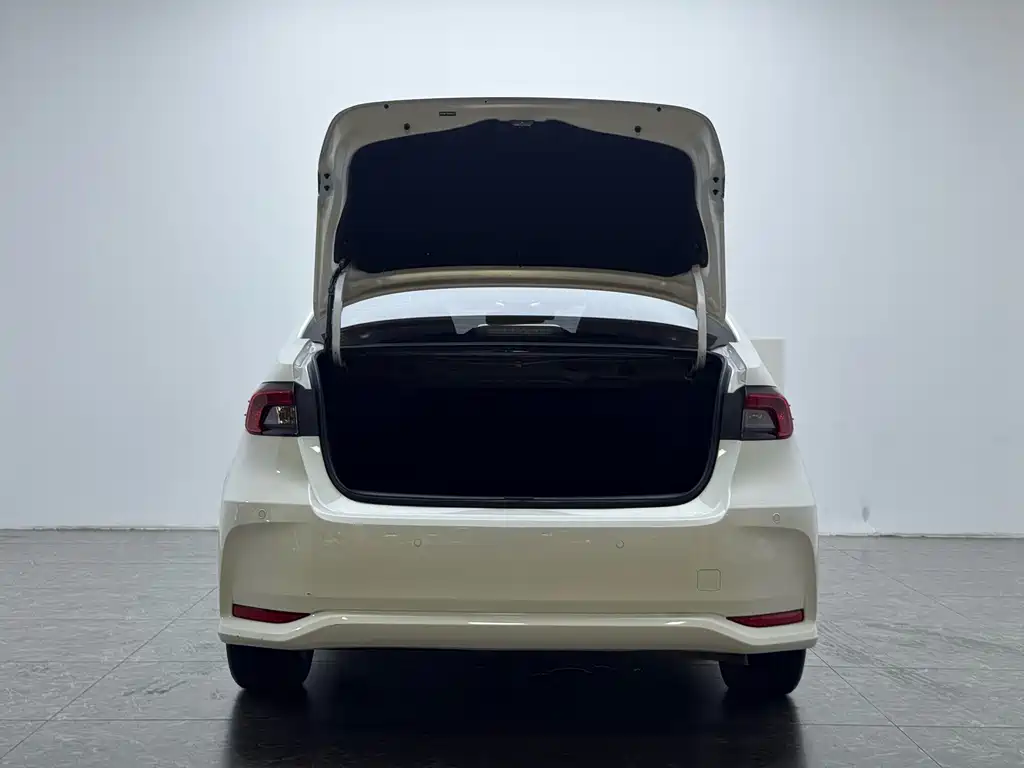 Toyota Allion — миниатюра 12