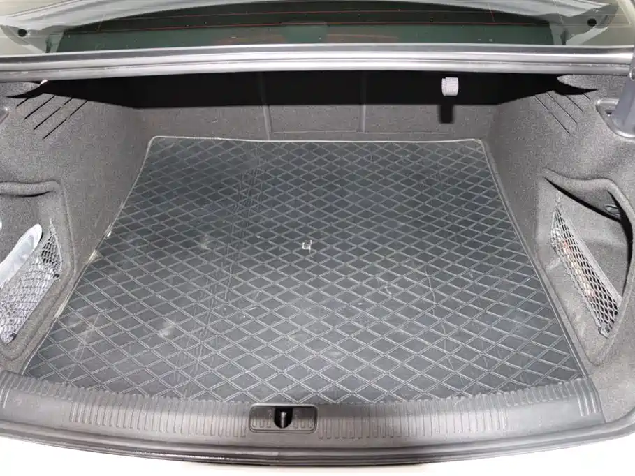 Audi A4L — миниатюра 13