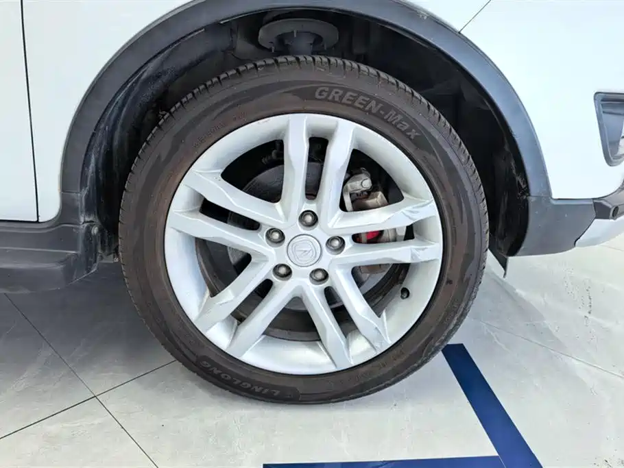 Changan CS35 2017 1.6L AT Luxury
