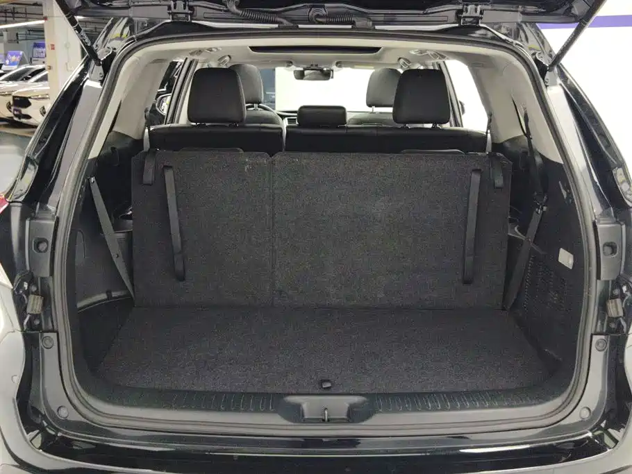Toyota Highlander — миниатюра 4