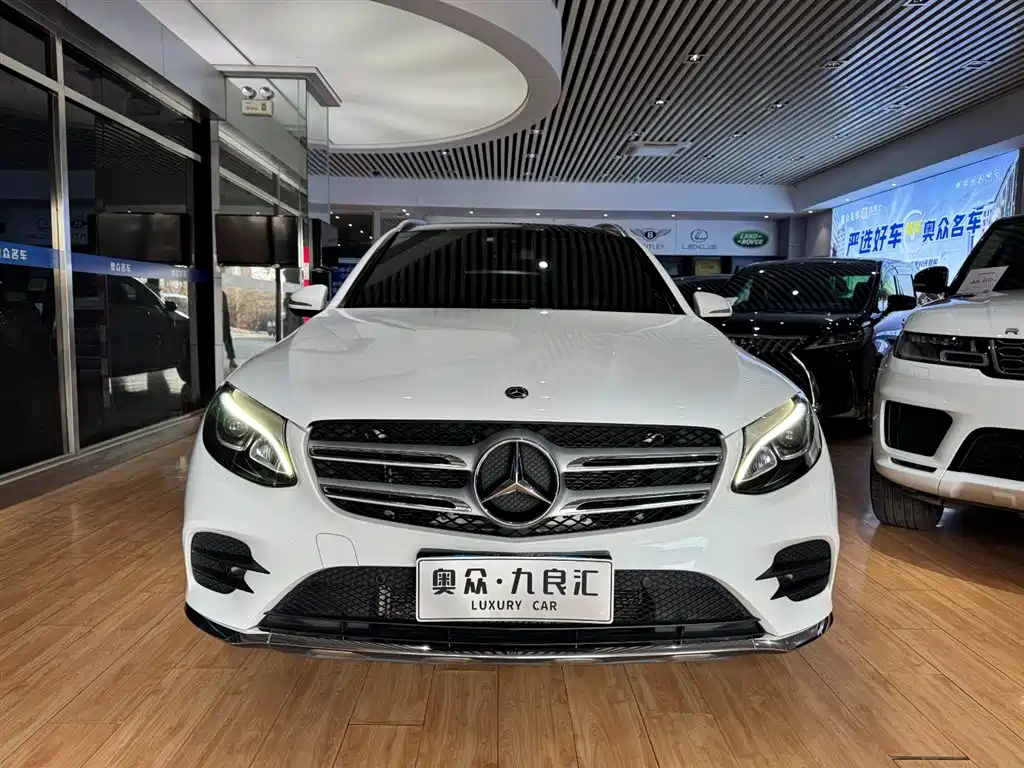 MERCEDES-BENZ GLC