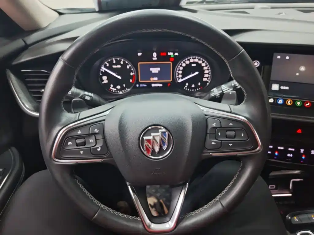 Buick Envision Plus — миниатюра 11