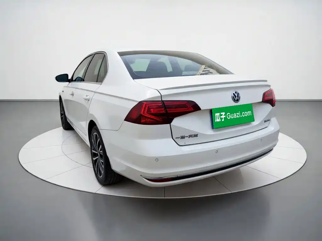 Volkswagen Bora — миниатюра 4