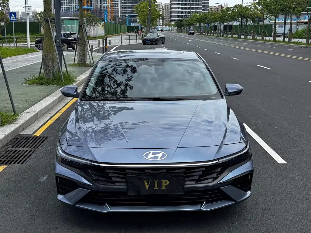 Hyundai Elantra — миниатюра 4