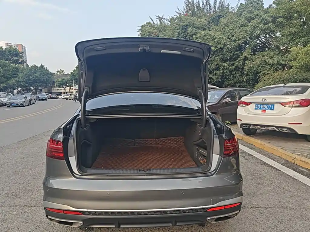 Audi A4L — миниатюра 19