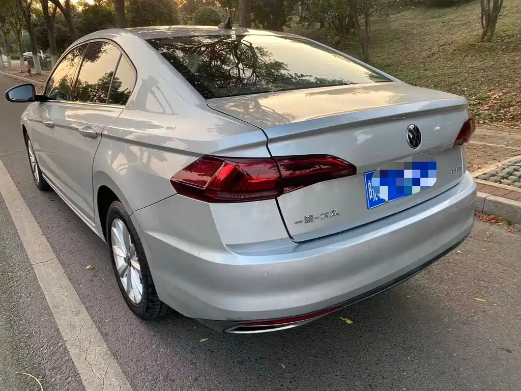 Volkswagen Bora — миниатюра 6