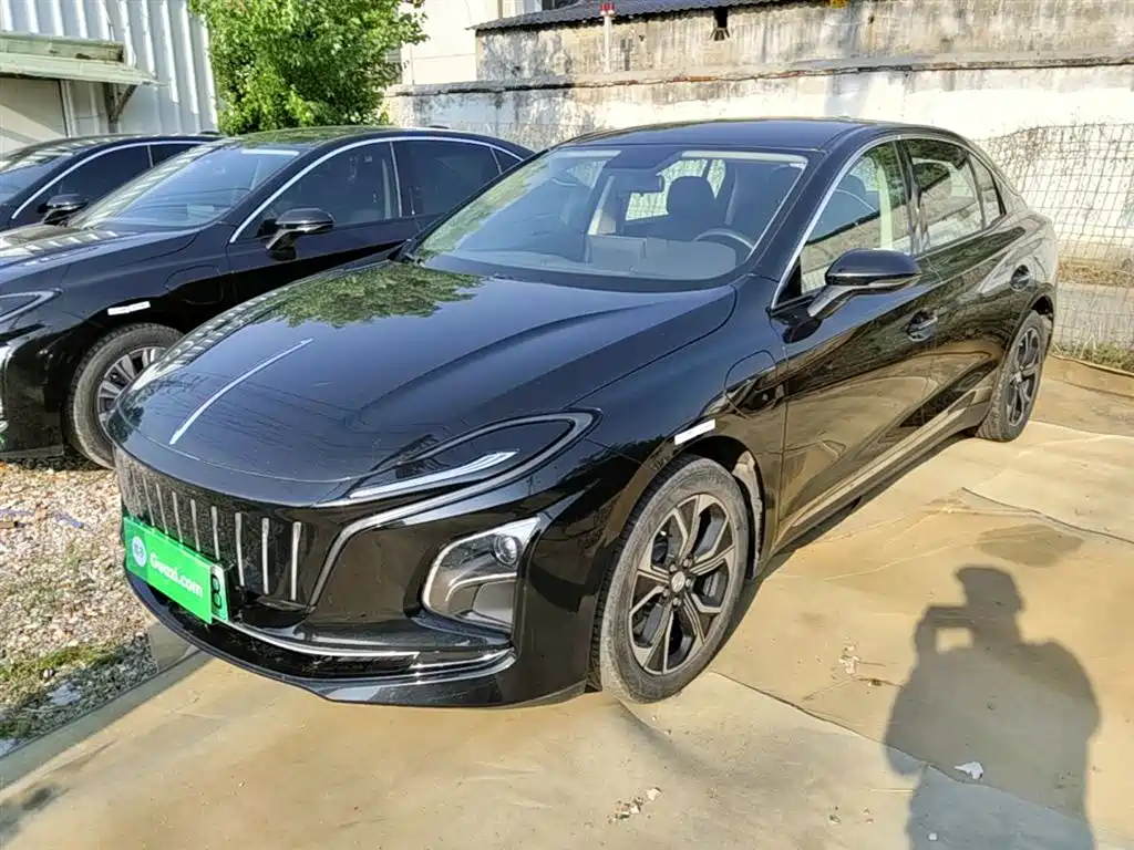 Hongqi Hongqi E-QM5 2023