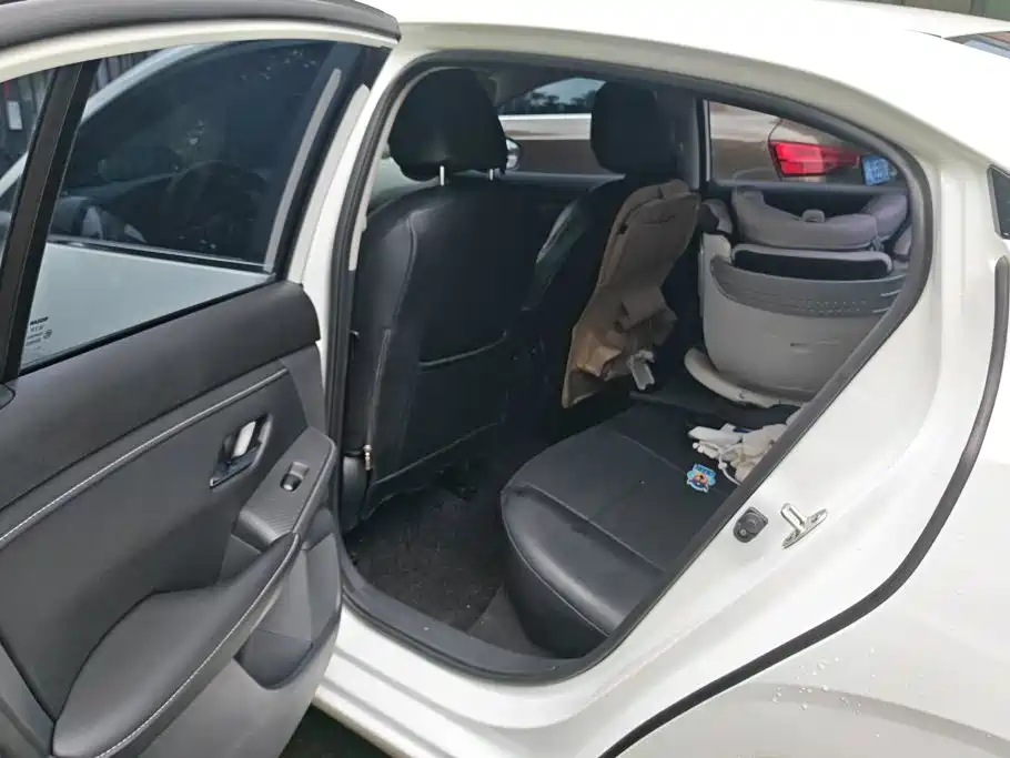Nissan Sylphy — миниатюра 11