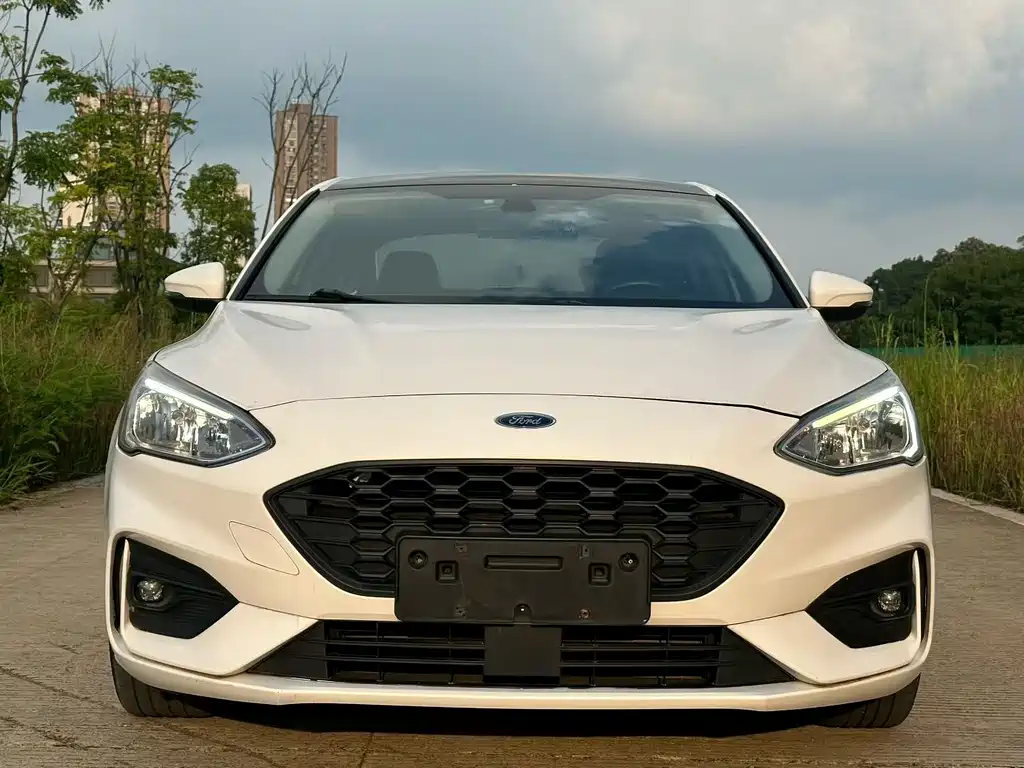 Ford Focus — миниатюра 2