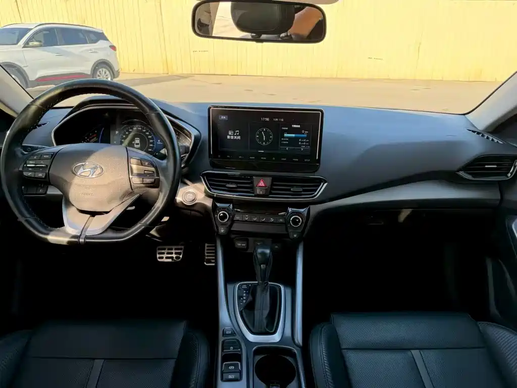 Hyundai Fista — миниатюра 5