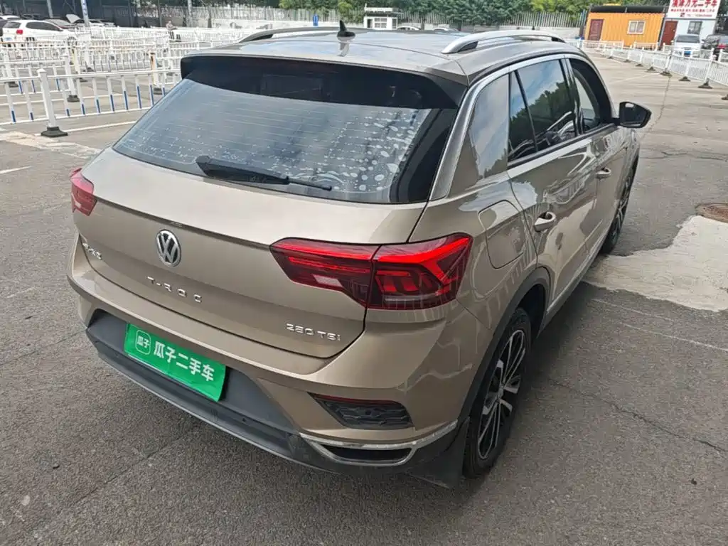 Volkswagen T-Roc — миниатюра 7