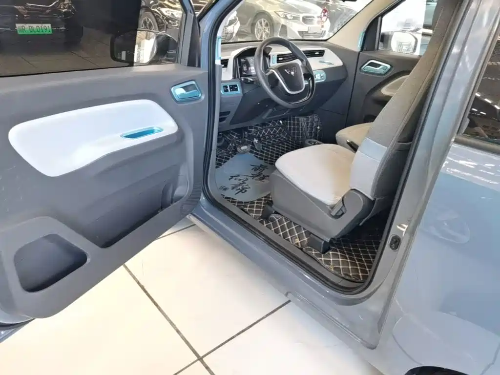 Wuling MINIEV — миниатюра 16