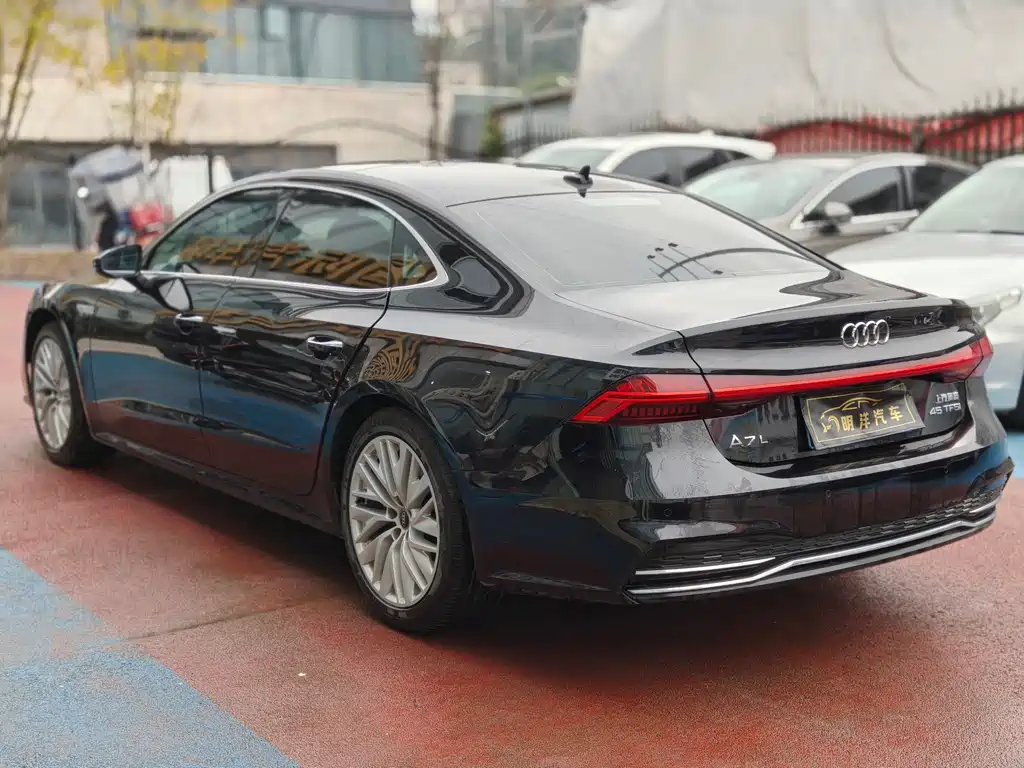 AUDI A7L