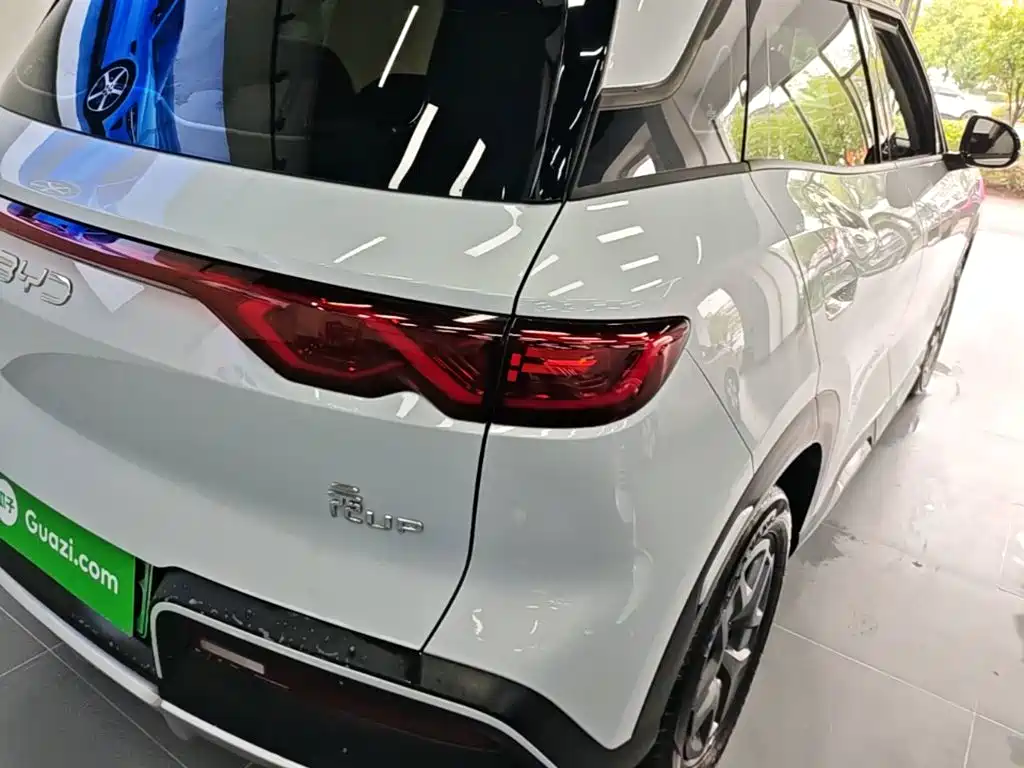 BYD Yuan UP — миниатюра 8