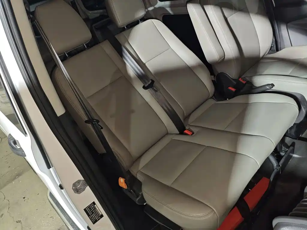 Ford Transit — миниатюра 25