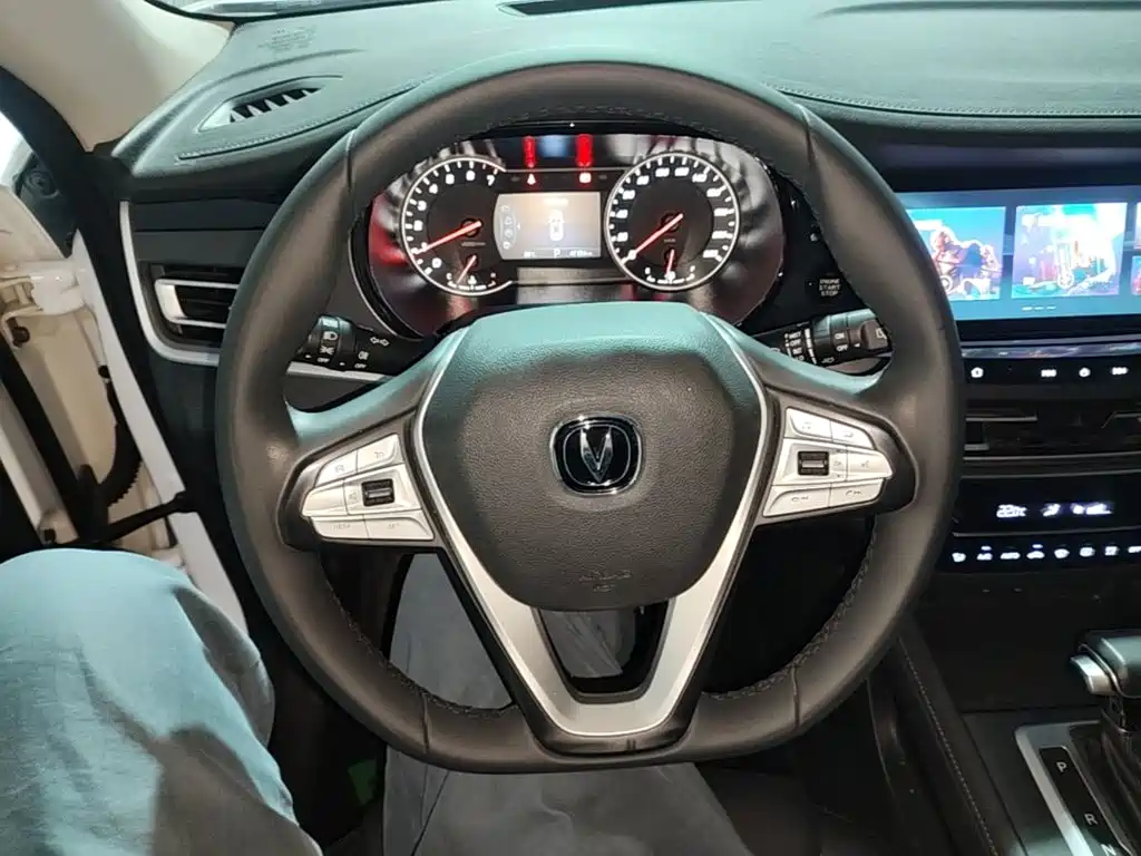 Changan CS35PLUS — миниатюра 11