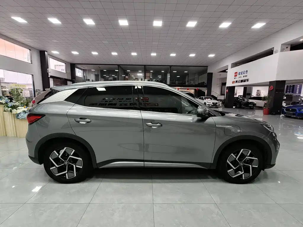 BYD Yuan Plus — миниатюра 4