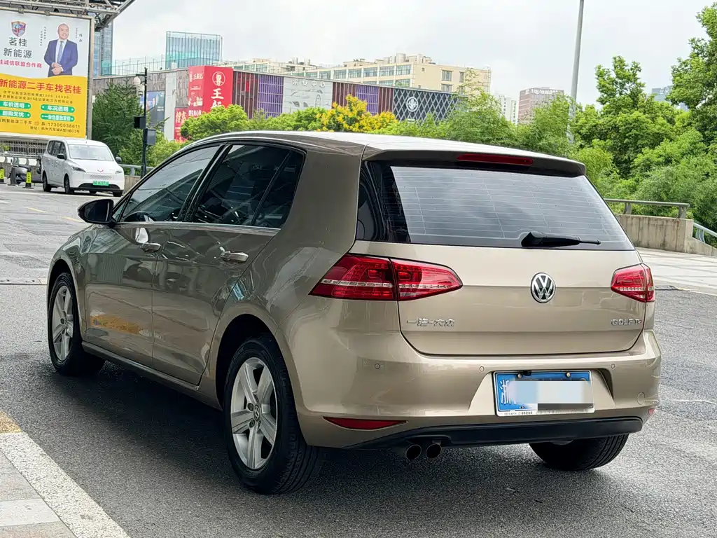 Volkswagen Golf — миниатюра 4