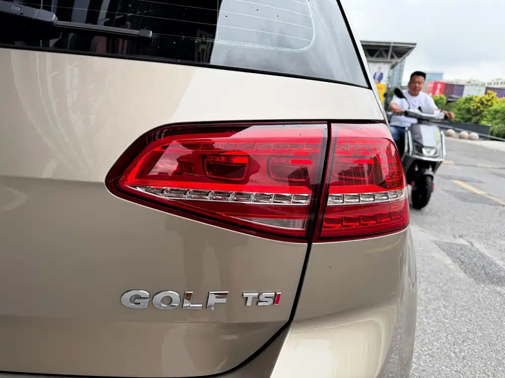 Volkswagen Golf — миниатюра 11