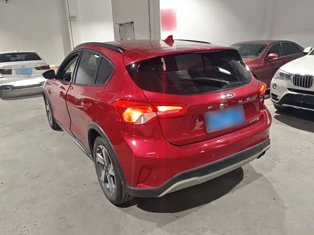 Ford Focus Active — миниатюра 5