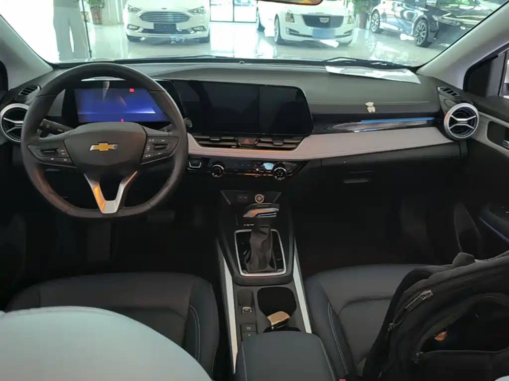 Chevrolet Monza — миниатюра 10