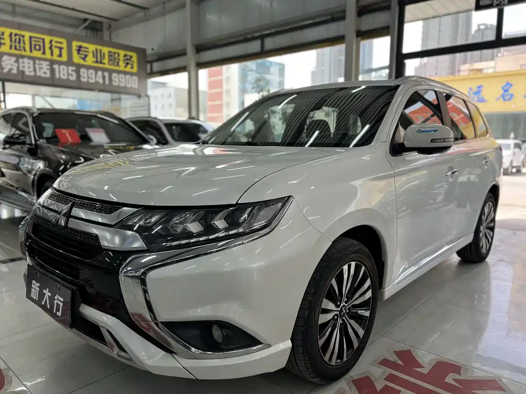 Mitsubishi Outlander 2022
