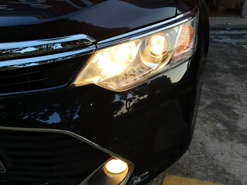 Toyota Camry — миниатюра 24