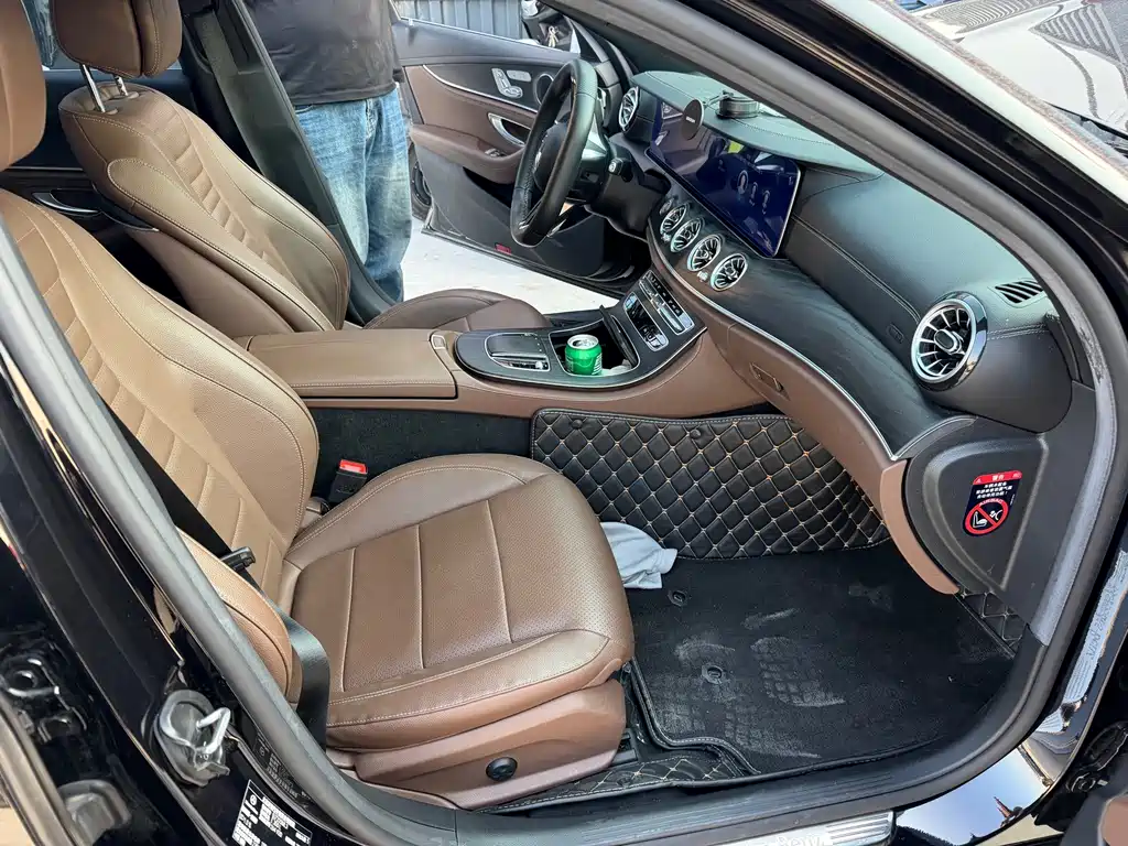 Mercedes-Benz E-Class — миниатюра 2