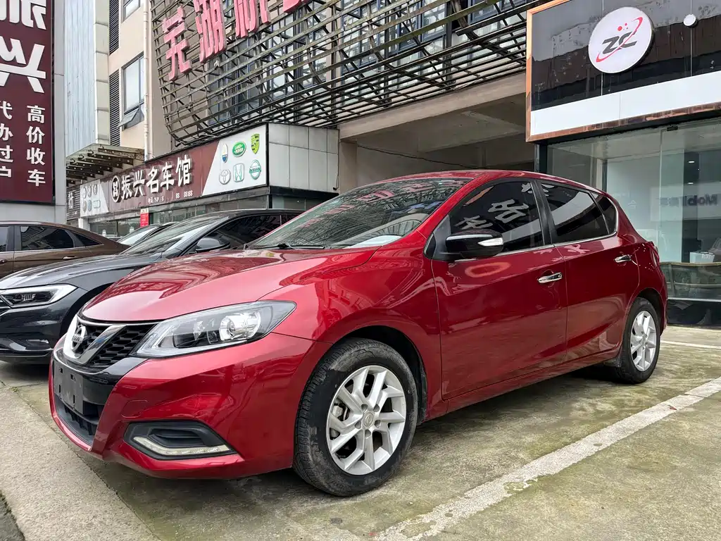 Nissan Tiida 2021