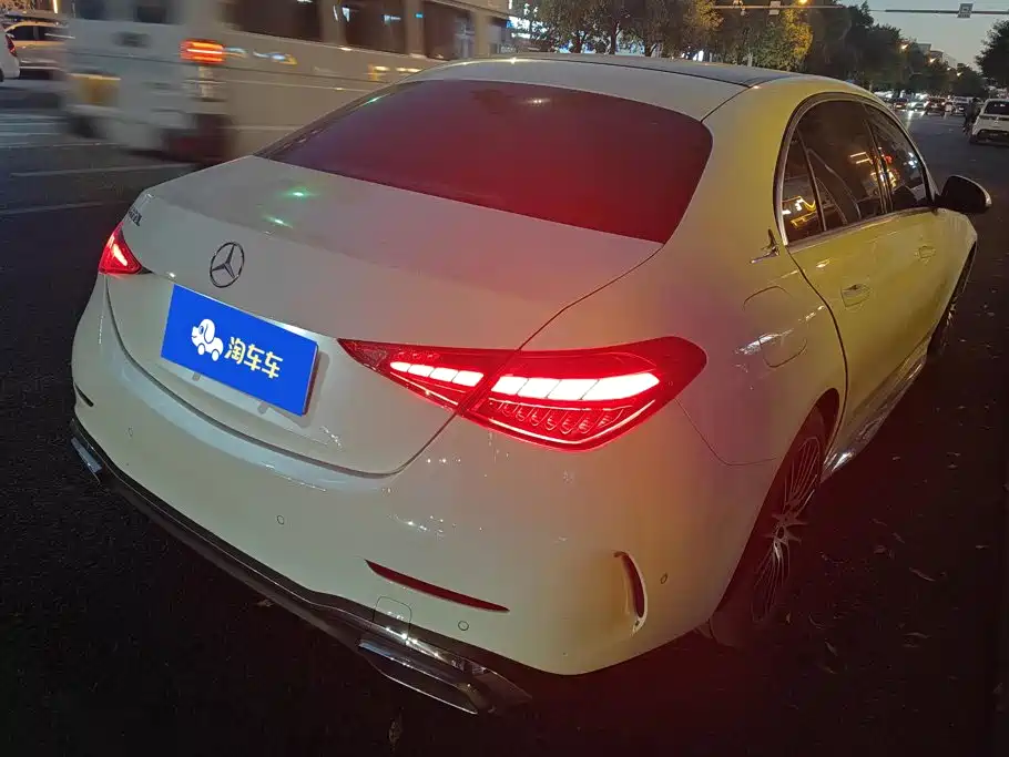 Mercedes-Benz C-Class — миниатюра 3
