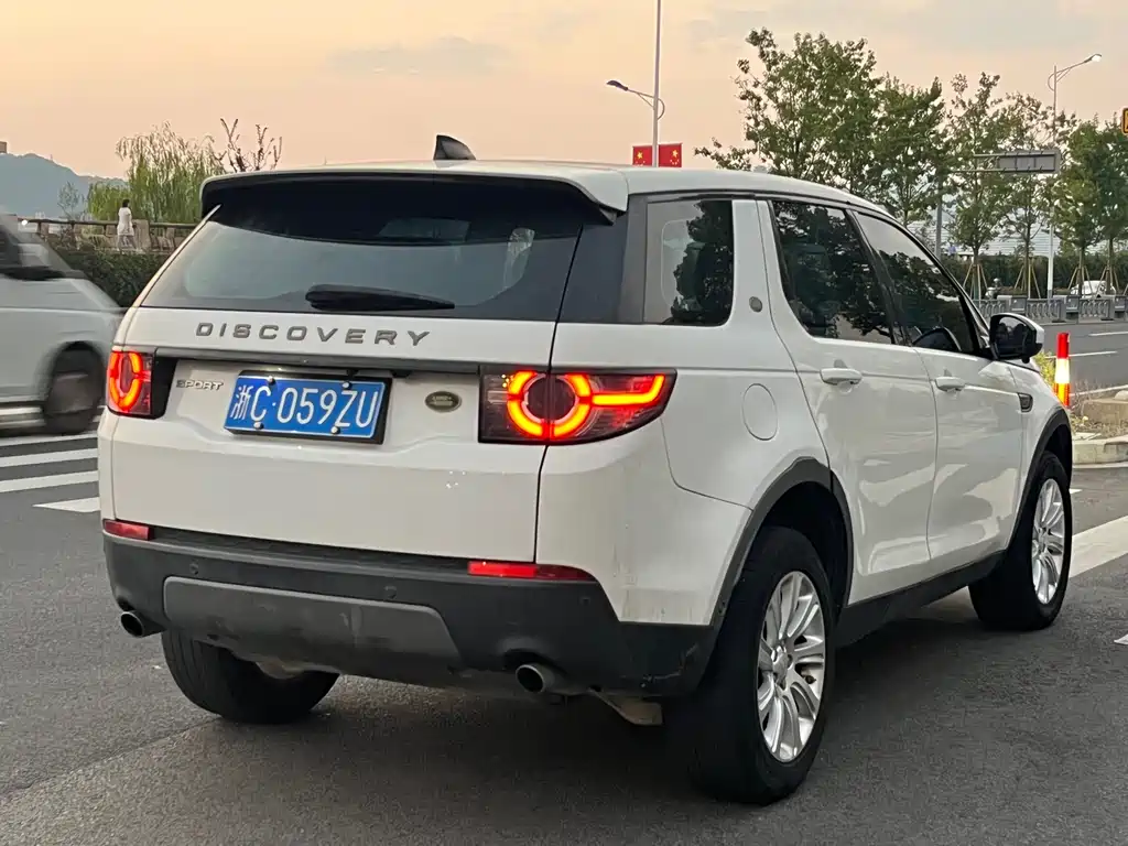 Land Rover Discovery Sport — миниатюра 9
