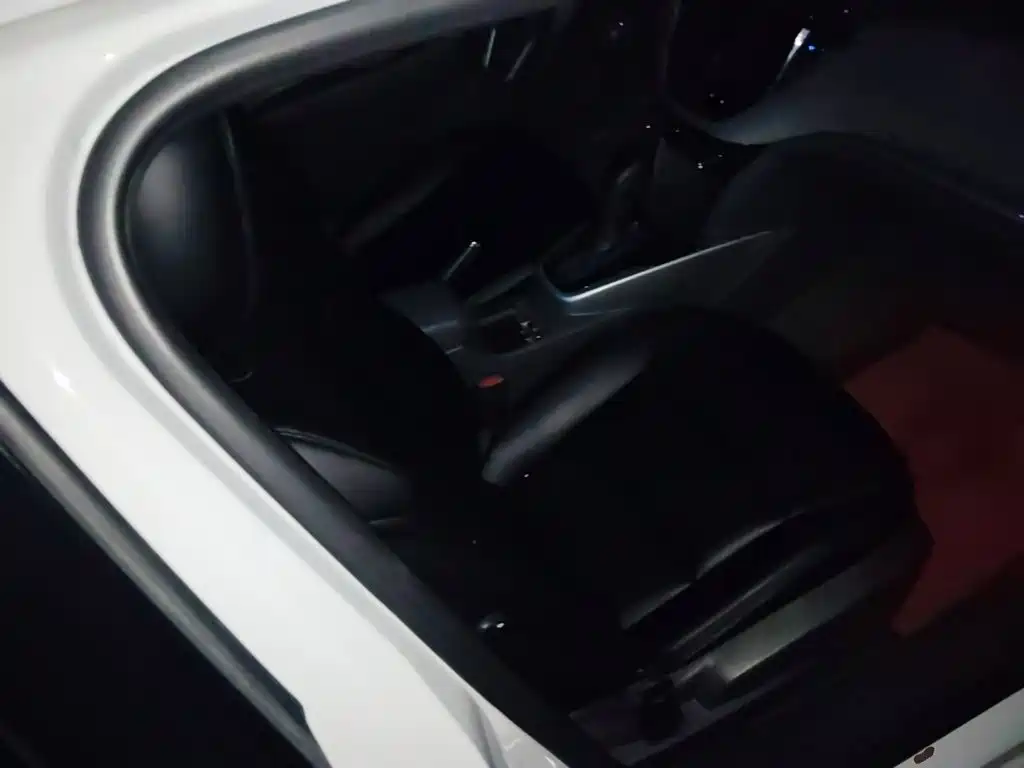 Chevrolet Malibu — миниатюра 25
