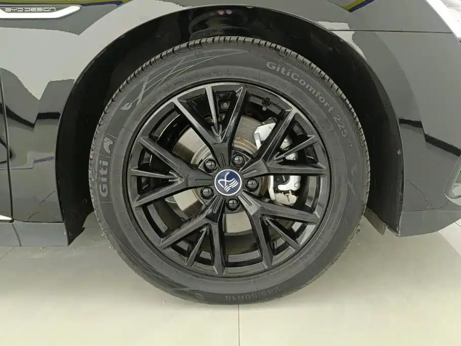 BYD Han — миниатюра 6
