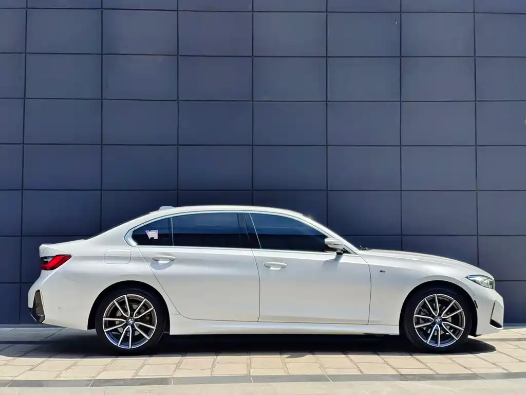 BMW 3 Series 3 2023 325Li M Sport