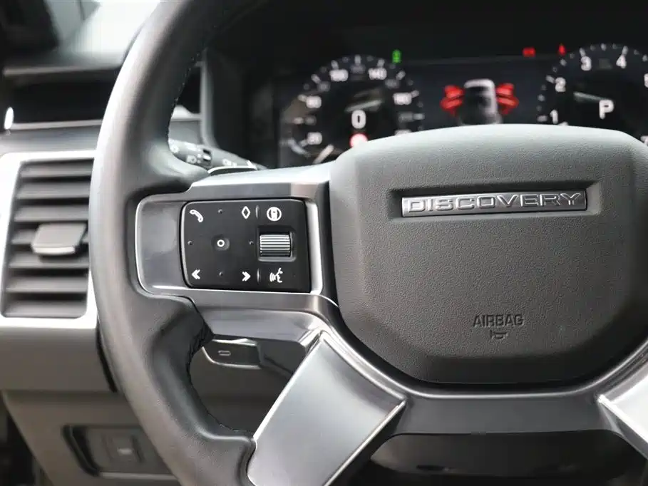 Land Rover Discovery 2024 360PS S