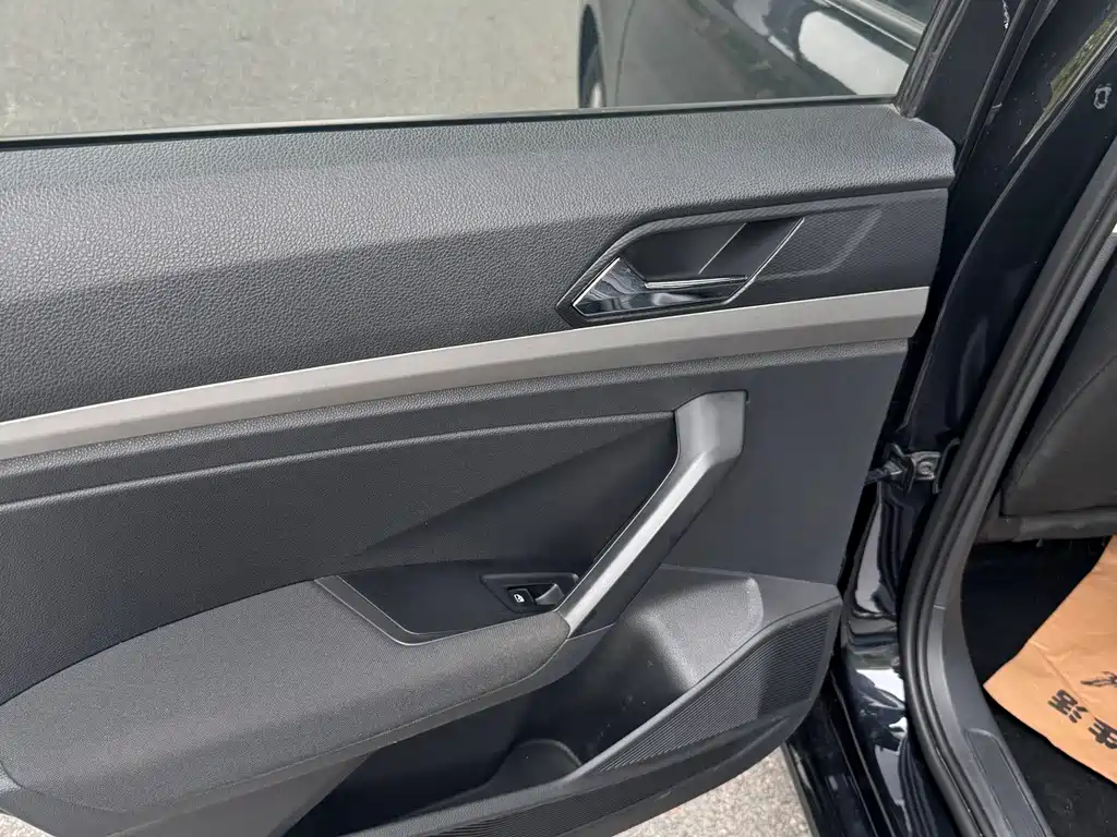 Volkswagen Lavida — миниатюра 7