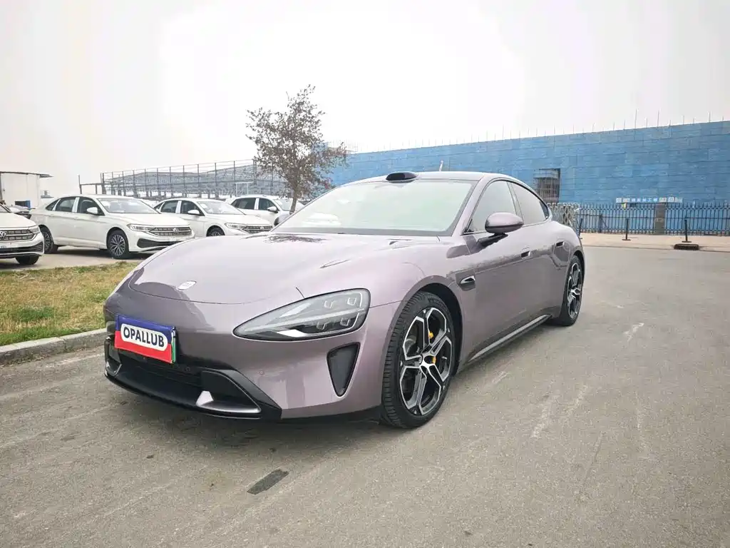 Xiaomi SU7 2024